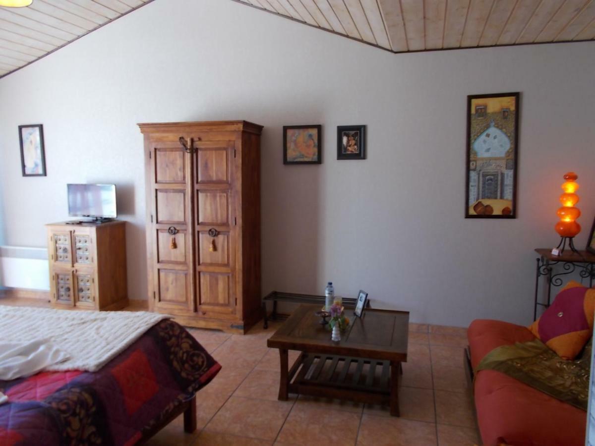Le Clos Des Palmiers Saint-Ouen-d'Aunis Ngoại thất bức ảnh